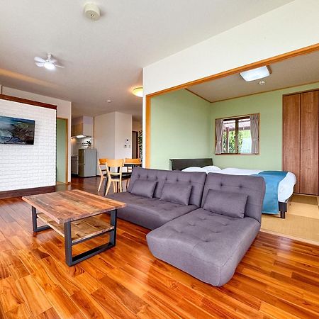 ペンションパシフィカ古宇利 Villa Kui Exterior photo