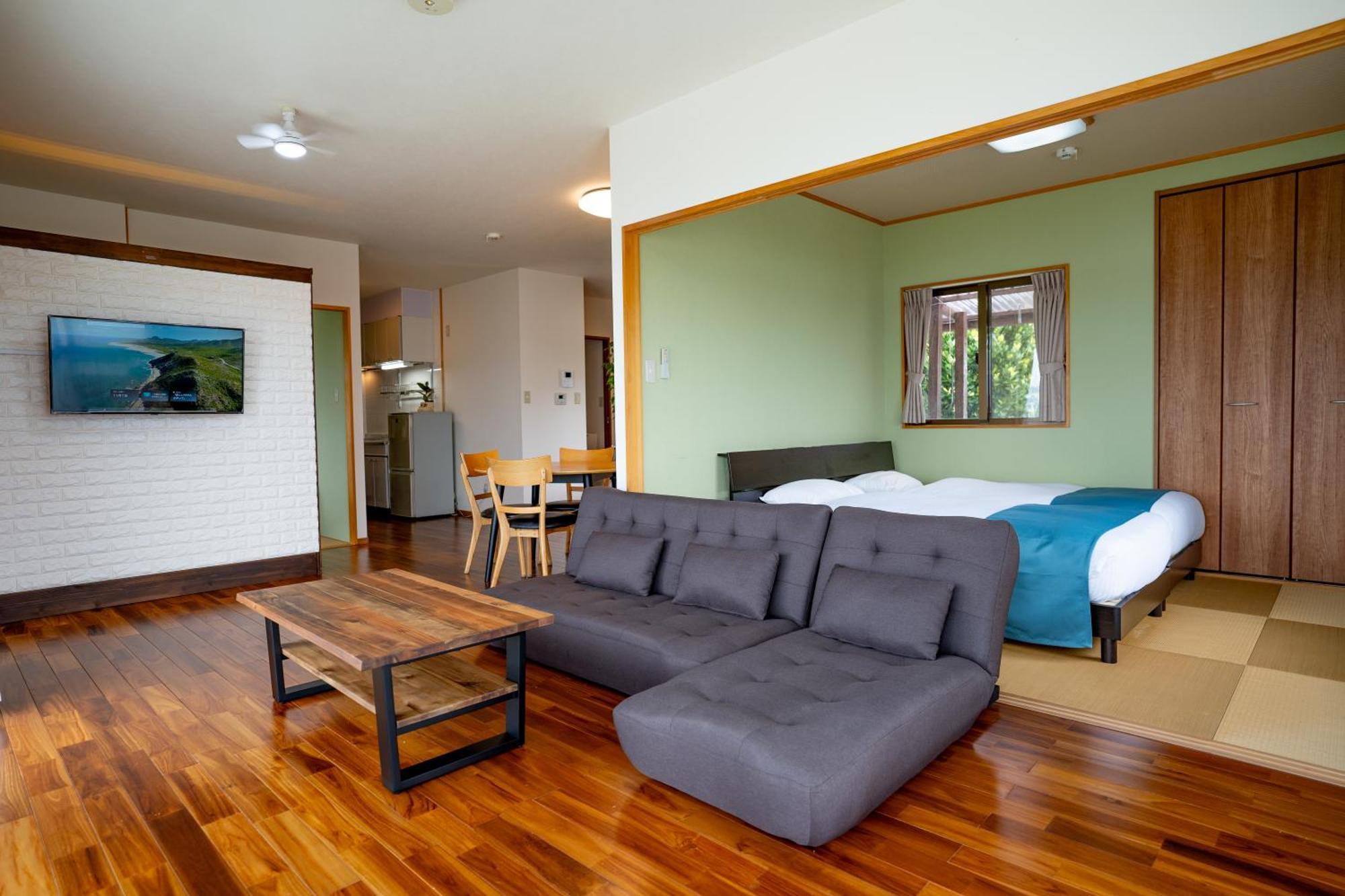 ペンションパシフィカ古宇利 Villa Kui Exterior photo