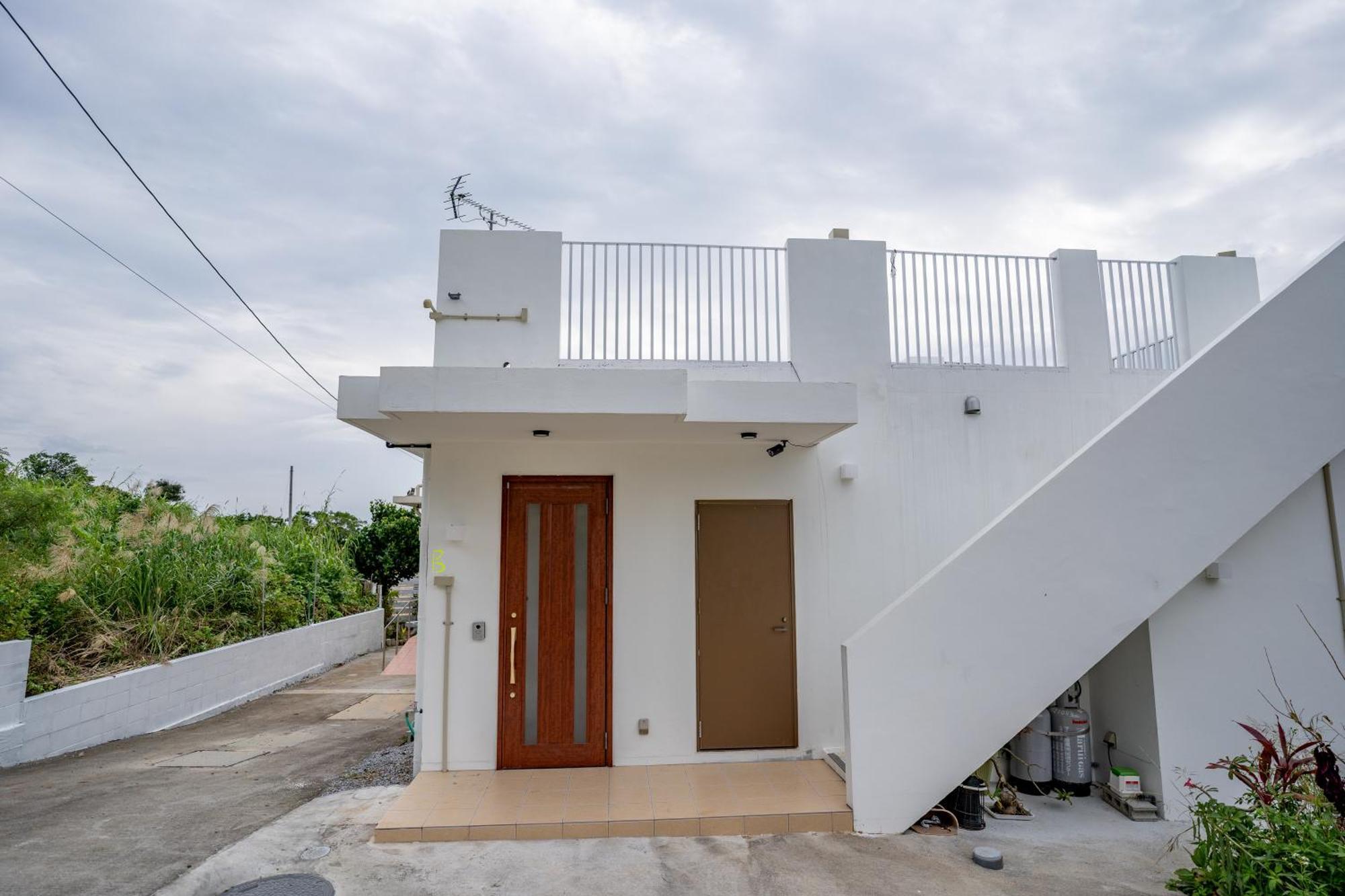 ペンションパシフィカ古宇利 Villa Kui Exterior photo