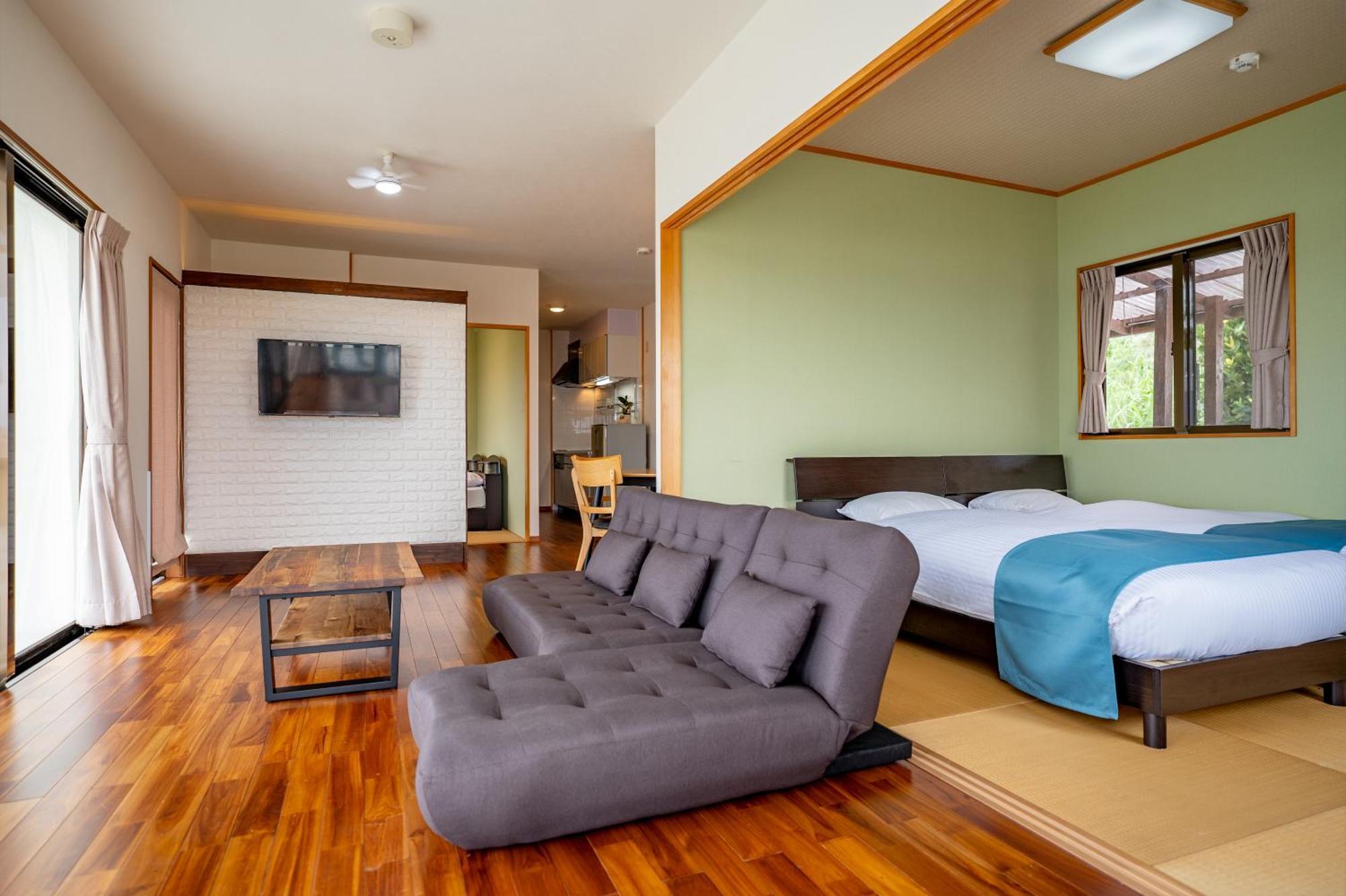 ペンションパシフィカ古宇利 Villa Kui Exterior photo